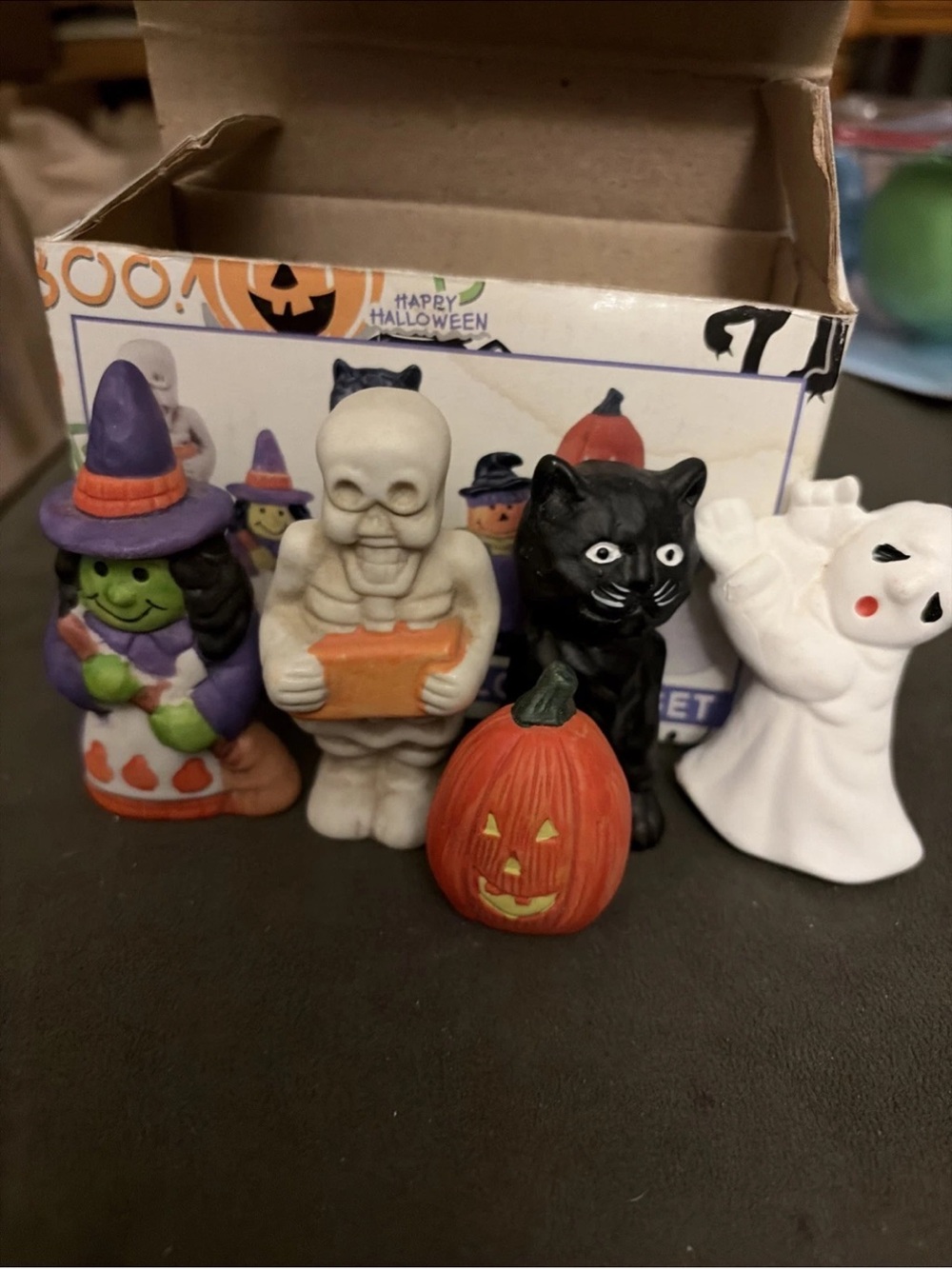 World bizarre Halloween ceramic set 2 inch ghost witch, pumpkin cat skeleton